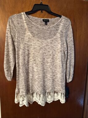 AB Studio Cream Heathered Knit Top with Lace Hem